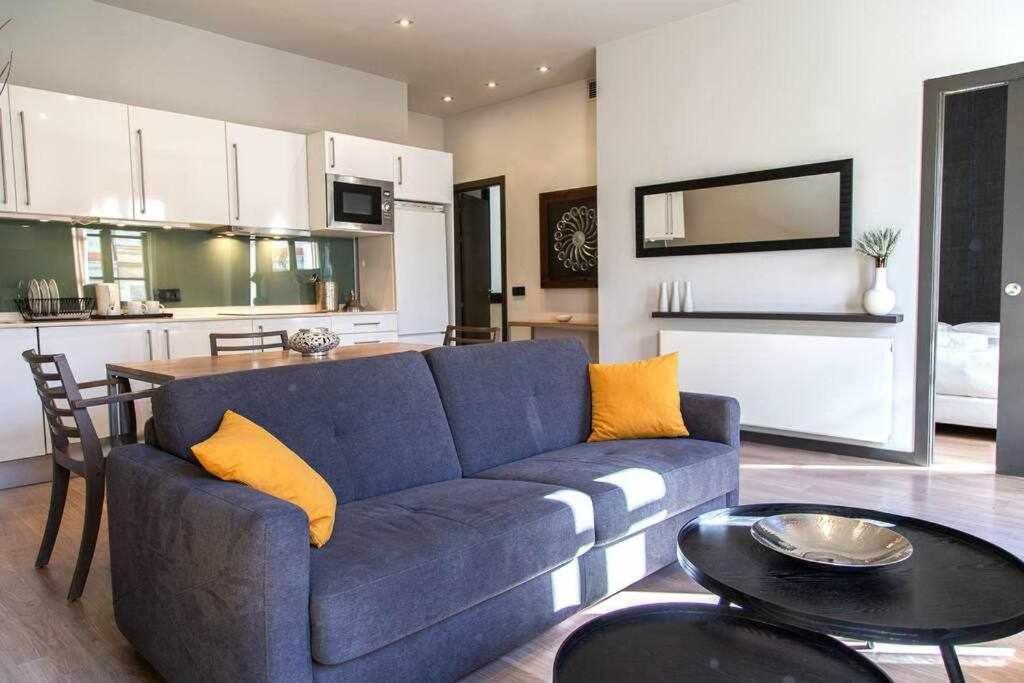 Inspired By Enjoyapartments Barcelona Zimmer foto